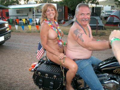 EveningParadeOnTittieAlleyGlenco
